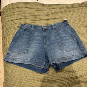 High-Waisted OGC Chino Shorts -- 3.5-inch inseam